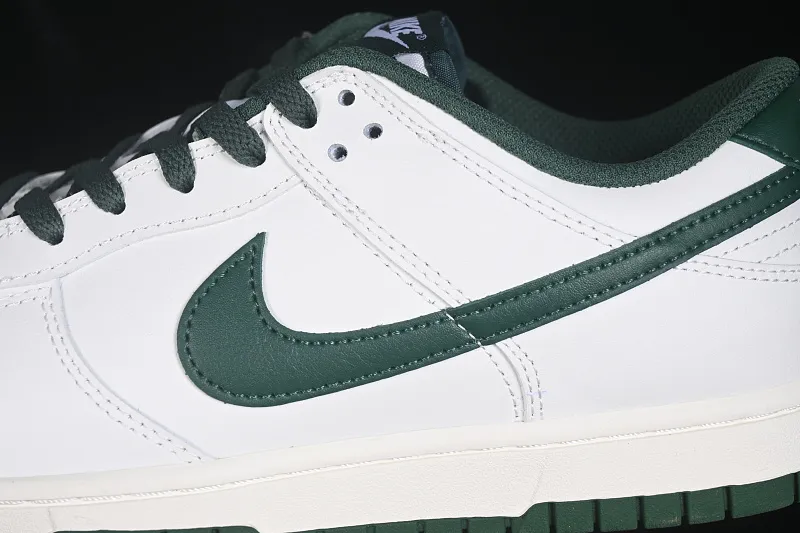 All categories Nk SB Dunk series Nk SB Dunk Low low-top sneakers Nike SB Dunk Low white green low-top casual sneakers HF5441-115